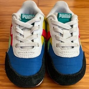 Toddler Boy’s Puma Sneakers, size toddler 6 US.